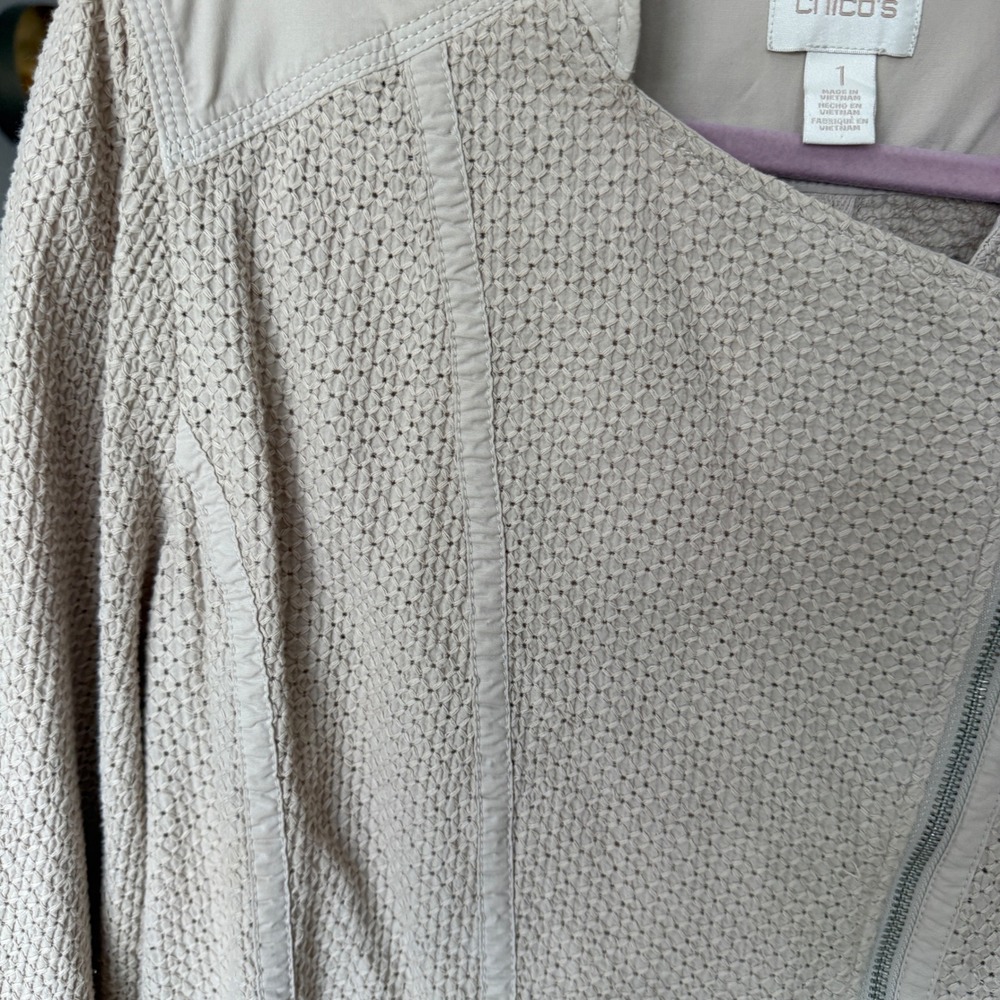 Chicos Beige Mesh Textured Lattice Asymmetrical Moto Jacket Tan Size 1 Medium - Picture 5 of 13